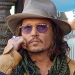220px JohnnyDeppApr2011 150x150 Johnny Depp está con todo contra el público estadounidense